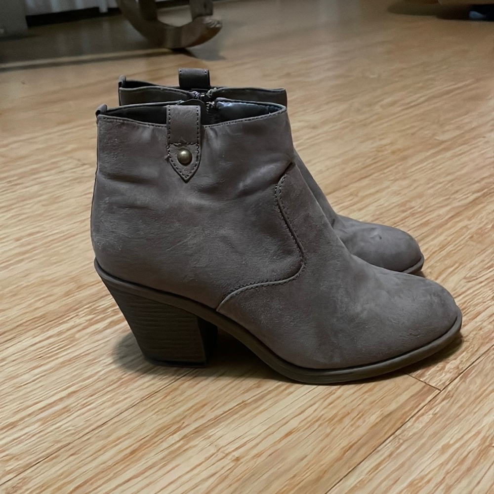 Ankle booties